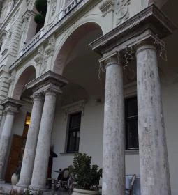 Magház Étterem & Teaház