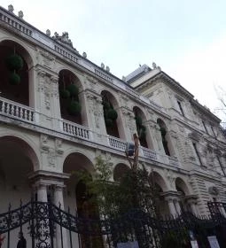 Magház Étterem & Teaház