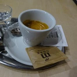 Magvető Café Budapest - Étel/ital