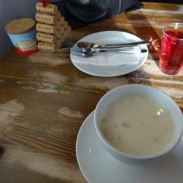 Magyar QTR Bistro Budapest - Étel/ital