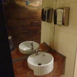 Magyar QTR Bistro Budapest - Mosdó