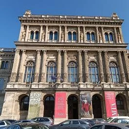 Magyar Tudományos Akadémia Művészeti Gyűjtemény, Budapest - Külső kép