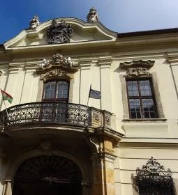 Zenetörténeti Múzeum