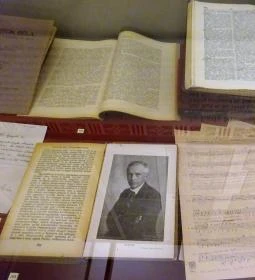 Zenetörténeti Múzeum