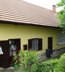 Magyarországi Kalcitkristályok Színes Világa