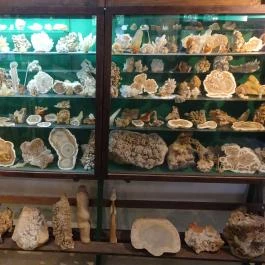 Magyarországi Kalcitkristályok Színes Világa, Fertőrákos - 