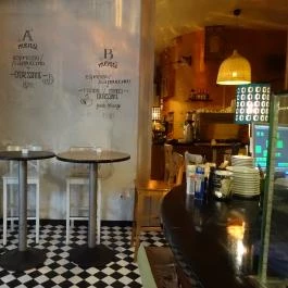 Mai Manó Kávézó Budapest - Belső