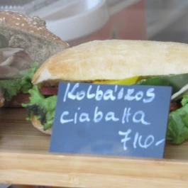 Main Street 25 Breakfast & Coffee, Budapest - Étel/ital