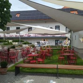 Majecsko Budapest - Egyéb