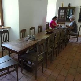 Majk Kávézó - Kamalduli Remeteség Oroszlány-Majkpuszta - Belső