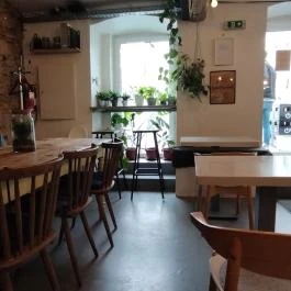 Major, Budaörs - Belső