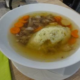 Május 1 Söröző & Étterem Szombathely - Étel/ital