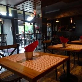 Mákos Guba Bistro, Budapest - Belső