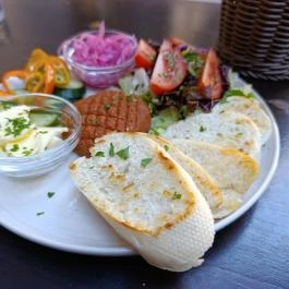 Maláta Kézműves Sör- & Grillkert, Szeged - Étel/ital