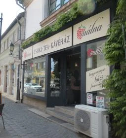 Málna Csoki- Tea- Kávéház