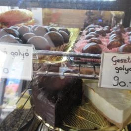 Málna Csoki- Tea- Kávéház Budapest - Étel/ital