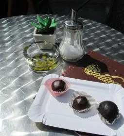 Málna Csoki- Tea- Kávéház