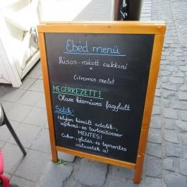 Málna Csoki- Tea- Kávéház Budapest - Egyéb