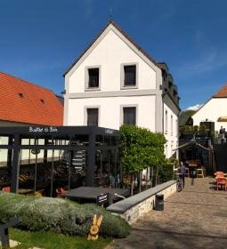 Malom & Kacsa - Bisztró, Kávézó & Rendezvényház