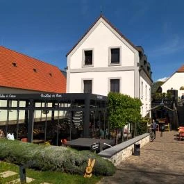 Malom & Kacsa - Bisztró, Kávézó & Rendezvényház Tata - Külső kép