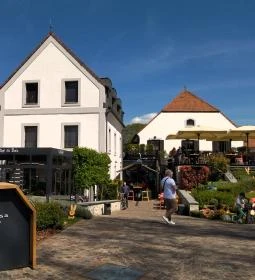 Malom & Kacsa - Bisztró, Kávézó & Rendezvényház