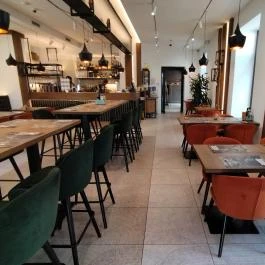 Malom & Kacsa - Bisztró, Kávézó & Rendezvényház Tata - Belső