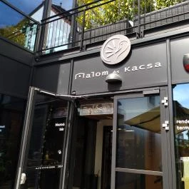 Malom & Kacsa - Bisztró, Kávézó & Rendezvényház Tata - Külső kép