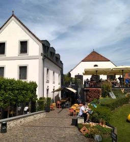 Malom & Kacsa - Bisztró, Kávézó & Rendezvényház