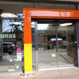 Mama's Cafe & Canteen, Budapest - Külső kép