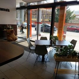 Mama's Cafe & Canteen, Budapest - Belső