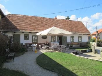 Mandula Kávézó Solymár