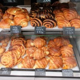 Manfréd Pékség, Budapest - Egyéb