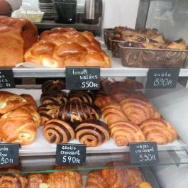 Manfréd Pékség, Budapest - Egyéb