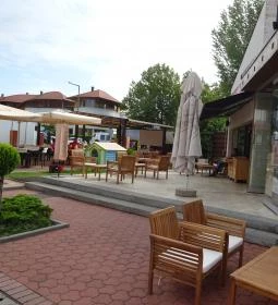 Mango Restaurant & Cafe