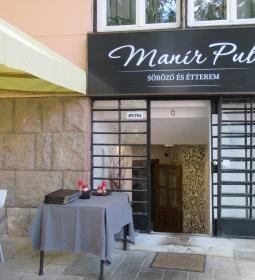 Manír Pub