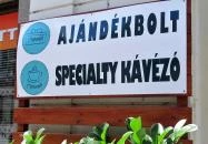 Manooka Kávézó Eger