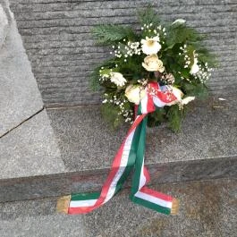 Mansfeld Péter szobra, Budapest - Egyéb