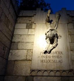 Mansfeld Péter dombormű 