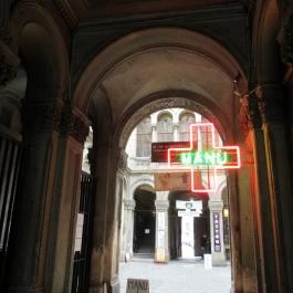 Manu+, Budapest - Külső kép