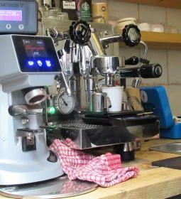 Manu Coffee Stand - Mester utca