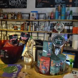 Manyi - Kulturális Műhely Budapest - Étel/ital