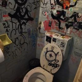 Manyi - Kulturális Műhely Budapest - Mosdó