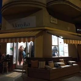 Manyika Budapest - Külső kép