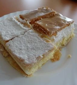 Márti Néni Cukrászdája