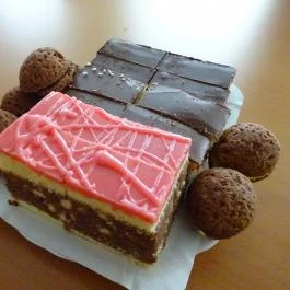 Márti Néni Cukrászdája, Abony - Étel/ital