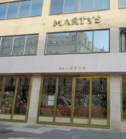 Marty's Kitchen & Bar
