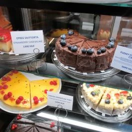 Marty's Kitchen & Bar Budapest - Étel/ital