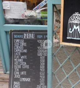 Massolit Books & Café