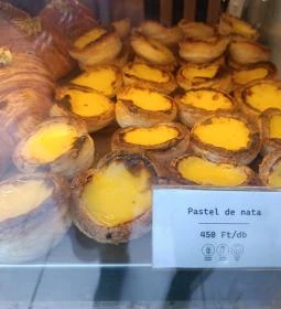 Mátyás pékség - Corvin köz