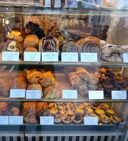 Mátyás pékség - Corvin köz